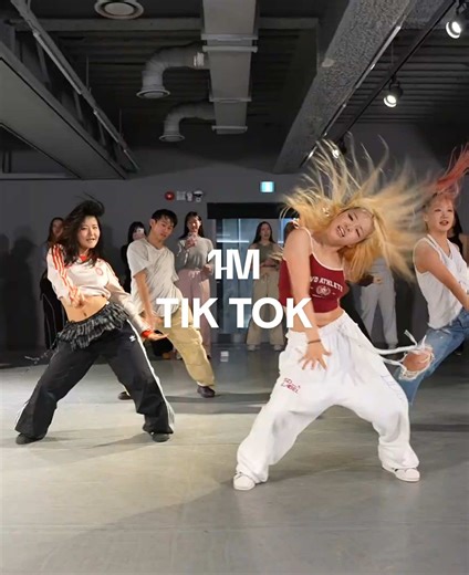 Desafíos de Baile en TikTok | 1 Million Dance Studio