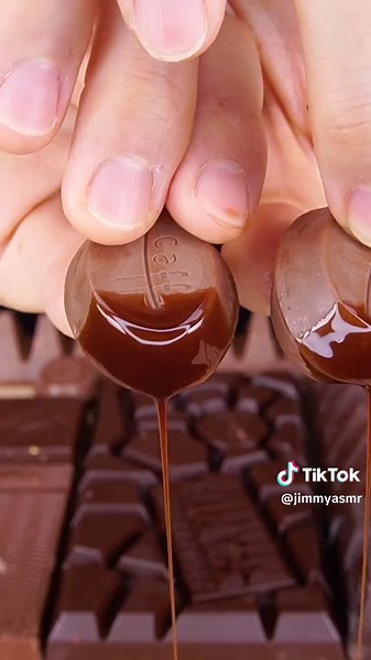 Jimmy ASMR Eating Seafood Mukbang