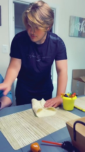 Master the Art of Folding a Perfect Burrito with This Step-by-Step Guide!