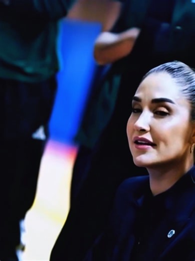 selen erdem the beautiful basketball coach of turkey team #beautifulgirl #basketball #Foryou #sports #vollyball