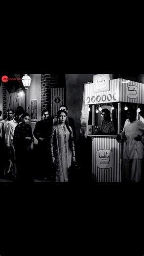 All credit goes to rightful owners none of the clip belongs to this page. OLD IS GOLD ❤️❤️ Song : Daman Me Daag Laga Baithe Film : Dhool Ka Phool(1959) Cast : Mala Sinha, Rajendra Kumar, Nanda,Ashok Kumar, Leela Chitnis,Manmohan Krishna, Jeevan, Amir Banu,Mohan Choti Singers: Mohammed Rafi Lyricsist : Sahir Ludhianvi Music Director : N Datta Director : Yash Chopra | Mamta Gautam's Playlist