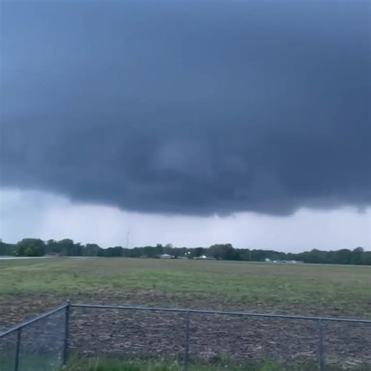 Kim Soltwedel shared this video looking east from Altamont along Route 40. I’m not sure people in Altamont may fully realize just how lucky they were from this thing putting a tornado down in town. It was rotating so fast over town, it had me nervous! | Meteorologist Jacob Dickey