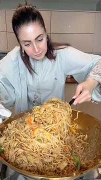 Quick and easy chicken chow mein and hot and sour soup