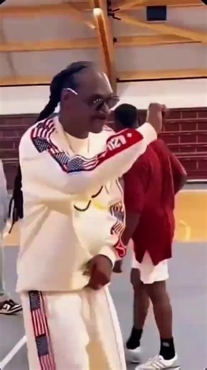Publication02 | Snoop Dogg got that vibe 😎🕺🏾🔥#snoopdogg #tiktokamerique🇺🇸 #storytime #westcoast #videoviral