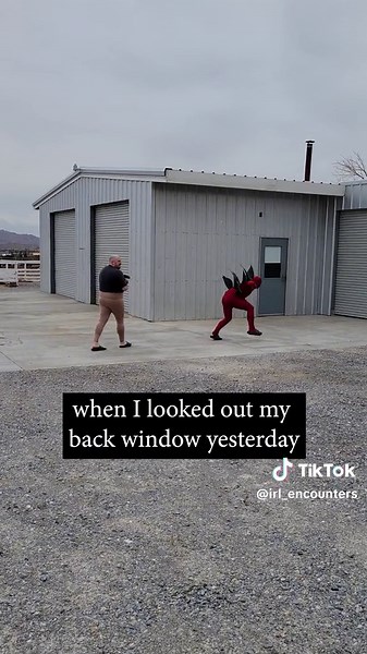 What the fudge is going on? (wrong answers only) Living in a brand new house, with brand new neighbors and THIS is the first thing they see us filming #randomencounters #irl_encounters #newmusicalcomingsoon