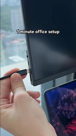 16-inch Portable Monitor + Stand from Tern Setups. The most INNOVATIVE way to work remotely 👨‍💻