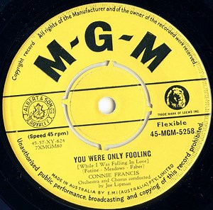 Connie Francis - Who's Sorry Now