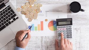 Slack raises another $427M, valuation spikes by billions