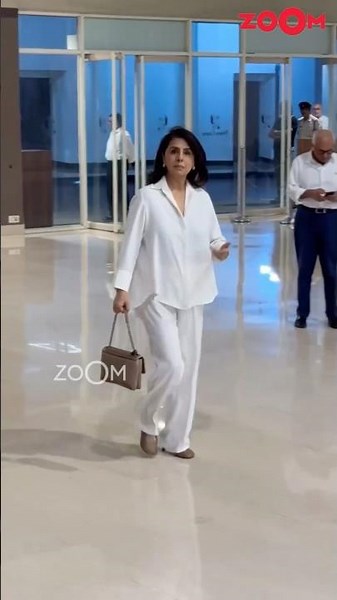 Neetu Kapoor Attends Koshu Jain's Prayer Meet, Offers Condolences #shorts #neetukapoor #viral