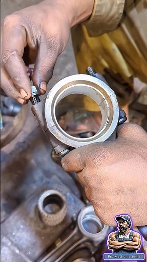 Quick Con Rod Bearing Installation In Seconds #engine #skills #how #shorts #truckrepair #automobile