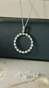 Who's spotted these gorgeous gems on Channel 4 Festive Entertainment? 🤩 We know a Christmas gift isn’t just about ticking off your shopping list, it’s about the thought you put into choosing the perfect present that makes them say “you know me so well”. Don’t worry, we’ve got just the thing: https://bit.ly/49BNqkW 🎄 | Beaverbrooks the Jewellers