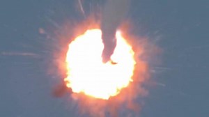 Stinger Missiles with Proximity Fuzes Destroy UAVs