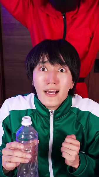 【Squid Game】Separate the egg yolks only!🥚❣️