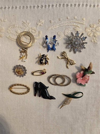 Vintage Brooch Collection: 12pc Enamel Rhinestone Nature & Fashion Pins. - Etsy