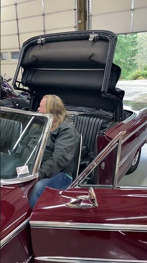 1963 Ford Galaxie 500XL Convertible - Power Top Demonstration