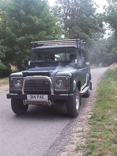 Land Rover Defender Road Side Repair Gone Horribly Wrong #automobile #landroverdefender #defendert