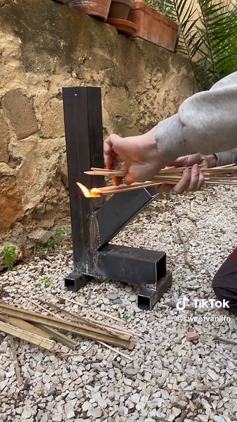 Mise en route d’un poêle fusée sans papier