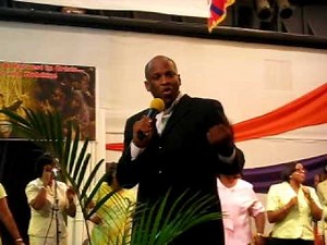 EXCLUSIVE!: Donnie McClurkin - I've Got My Mind Made Up Medley