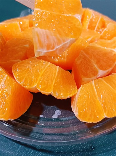 🍊ส้มแมนดารินฉ่ำๆ😋 สั่งเลยอร่อยทุกอย่าง📍50 บาททุกกล่อง ✅ ปอกใหม่ทุกออเดอร์🍇🍊 📍summer mansion รัชดา 14 (ฟรี❗ค่าส่ง 10%) #ร้านผลไม้เที่ยงคืน #ผลไม้ปอกสด #ผลไม้พร้อมทาน #ผลไม้พร้อมส่ง #ของกินห้วยขวาง 🍎🍇🍉