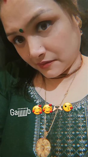 Meghna Ashu Sharma on Instagram: "Mathe per lagakar bindi #megha20 #ashu14 #💎💎💎group #🧿🧿🧿 #followers"