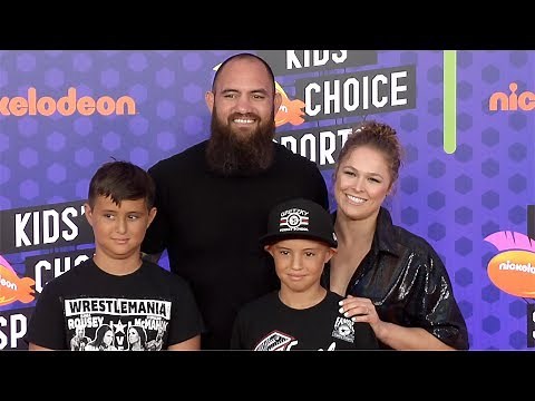Ronda Rousey and Travis Browne 2018 Kids' Choice Sports Awards Orange Carpet