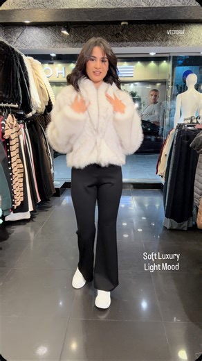 Vectoria clothing on Instagram‎: "Luxury يغيّر الإحساس من أول خطوة. الفرو الفاتح دايمًا يبان أهدى… وأغلى قدّام الكاميرا. مع البنطلون اللوك يبقى أطول وأنضف Presence واضح من غير أي مجهود. Available now 💌 اكتبي اللون + المقاس 🚚 شحن لكل المحافظات ⭐ Limited Pieces DM باللون + المقاس soft luxury fur · light fur jacket · winter luxury look · fur jacket outfit · chic winter style · elegant winter outfit · vectoria store"‎