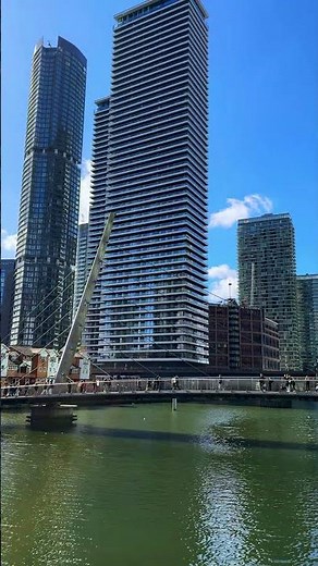 POV: Canary Wharf Walk 🇬🇧 | Modern London in 4K