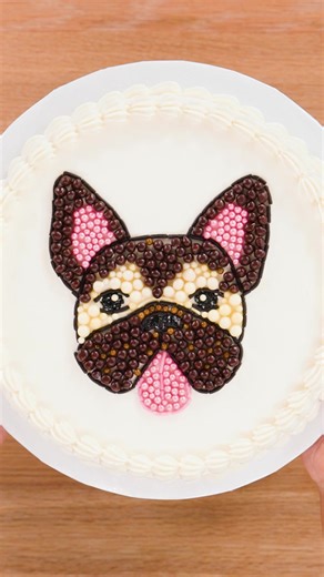 Does Beaded Embrodery Work On CAKE?! I Tried It! #food #artistsoftiktok #beads