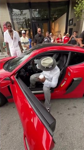 iShowspeed "steals" a Porsche.