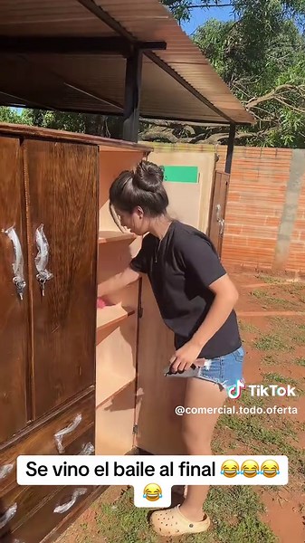 Hilarious Dance Moments That Make You Laugh