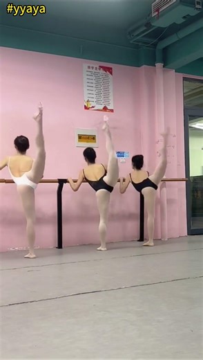 Basic dance practice.👍#dance#flexibility#split#ballet#yyaya#danceclass