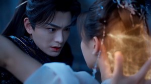 730K views · 21K reactions | The god descended from the sky to block the whipping for Cinderella! 仙君從天而降替灰姑娘擋下鞭刑！ #七时吉祥 #杨超越 #丁禹兮 #YangChaoyue #DingYuXi #ZhaoLusi #ChenZheyuan #WangHeDi #EstherYu | 怦怦甜剧营 | Facebook
