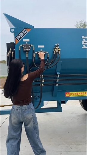 #Manure👑 spreader 🔥 #machine💥 with# multiple uses🎉🎉🎉👍