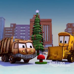 Stinky and Dirty need to replace the missing Christmas Tree star! Stream the new season of The Stinky & Dirty Show now exclusively with your Prime membership. | Prime Video Kids