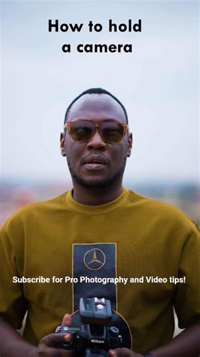 How to hold a camera📸 #learnphotography #photography #photographytips #photographytipsforbeginners