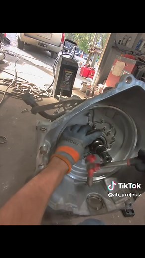 Replacing torque converter on a 8 speed GM truck #gmc #torqueconverter #transmission #chevy