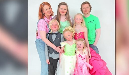 Pros and Cons of Beauty Pageants - Vision Launch Media