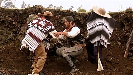 139K views · 2.2K reactions | Matilde decide regresar sola a Ciudad Trinidad para proteger a Manuel, pero su falta de experiencia la pone en peligro y ocasiona un enfrentamiento entre Manuel y Adolfo. #AmorReal | tlnovelas | Facebook