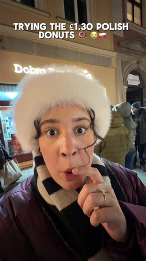 Let’s try polish donuts together 🥳🇵🇱🍩 #alicelambertb #krakow #viralfood #donut