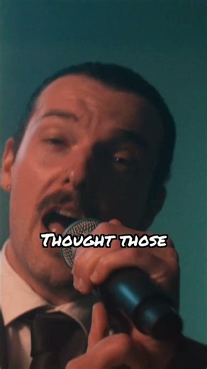 australian pop punk with 2000’s nostalgia