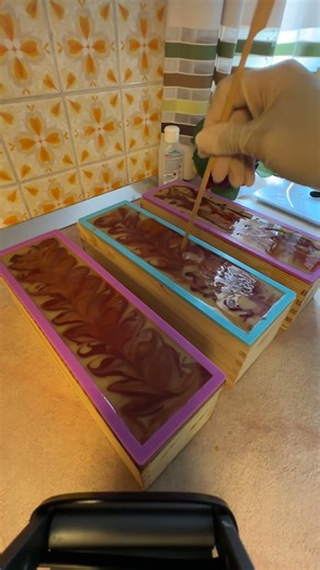 COLD PROCESS SWIRL DESIGN