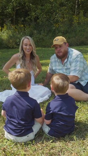 Luke Combs (@lukecombschat)’s videos with original sound - Luke Combs