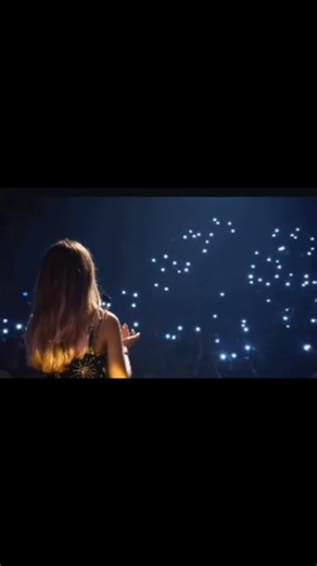 valentina concert 👍🏻❤️