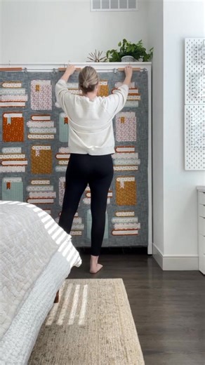 43K views · 356 reactions | Working on my next pattern, Book Nook!  The pattern will be available on Jan 6th! There will also be a QAL that starts Jan 15th. You can join the fun at penandpaperpatterns.com/blogs/news ❤️ Video by Pen And Paper Patterns #penandpaperpatterns #booknookquilt #quilt #quilter #sewing #quiltalong | Jennifer | Facebook