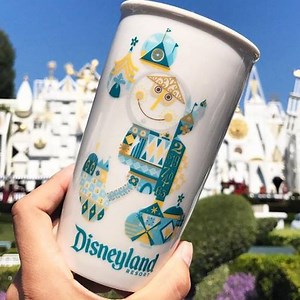 696K views · 11K reactions | This Starbucks mug inspired by Disneyland's "It's a Small World" is ADORABLE! | Clevver | Facebook