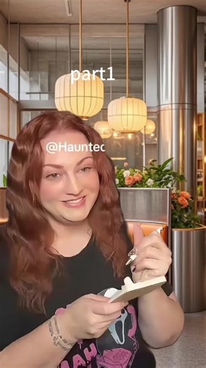 Customer Service Scenarios in Restaurants