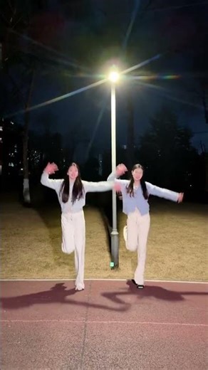 The Enchanting Red Lantern Dance Challenge