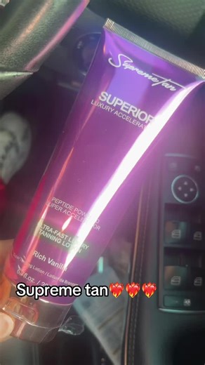 Discover the Deluxe Accelerator Tanning Cream