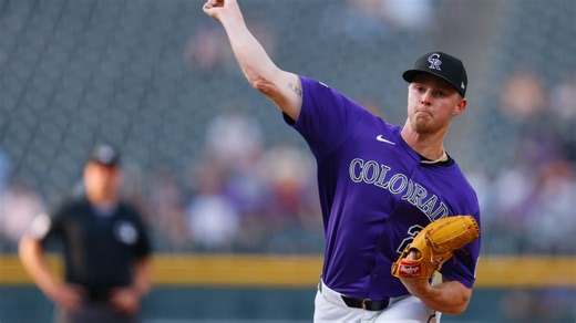 Tanner Gordon poncha a Addison Barger