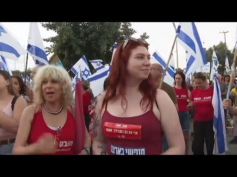 Israeli women lead protest against gender restrictions